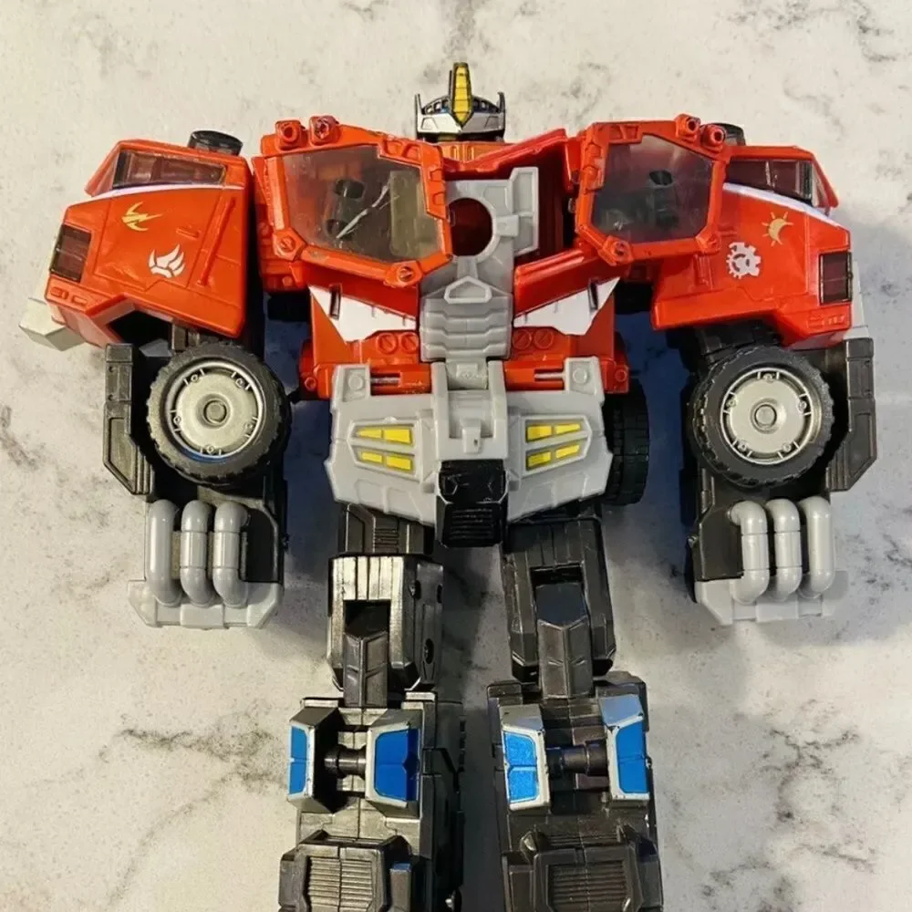 2004 Transformer Hasbro Cyzertron Optimus Prime Collectable
